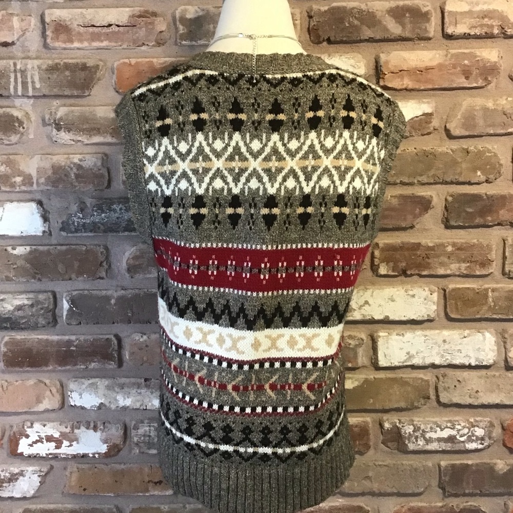 CARRIAGE COURT Women’s Vintage 3 Button Fair Isle Stripe Vneck Sweater Vest M - Picture 4 of 7